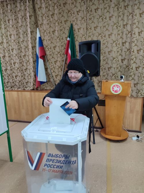 На утро 16 марта в Державино проголосовали около половины всех избирателей