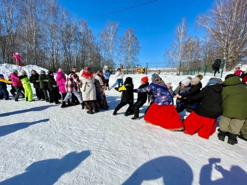 Ансамбль «Русская душа» голосовал всем коллективом
