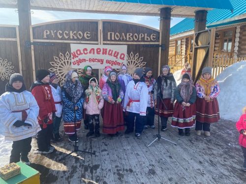 В Никольском сегодня на Масленице провели театрально-игровую программу «Кощей против Масленицы»