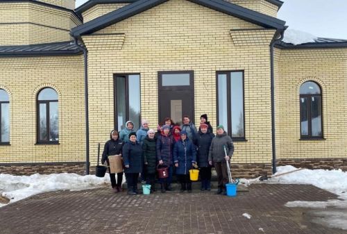 Жители Лаишевского района готовятся к службе в новом храме
