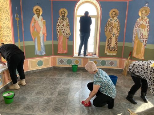 Жители Лаишевского района готовятся к службе в новом храме