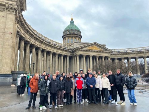 На каникулах сокуровские школьники посетили Санкт-Петербург