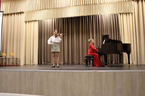 В Лаишевской школе искусств прошел концерт «Содружество талантов»
