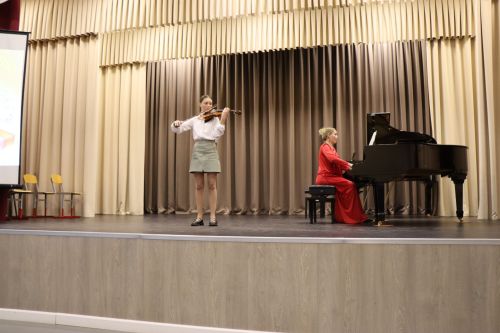 В Лаишевской школе искусств прошел концерт «Содружество талантов»