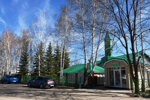 В Лаишевской мечети субботник идет полным ходом