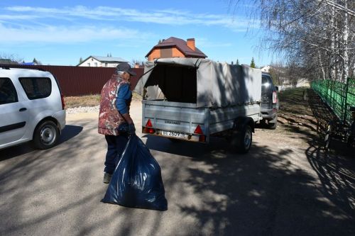 В Лаишевской мечети субботник идет полным ходом
