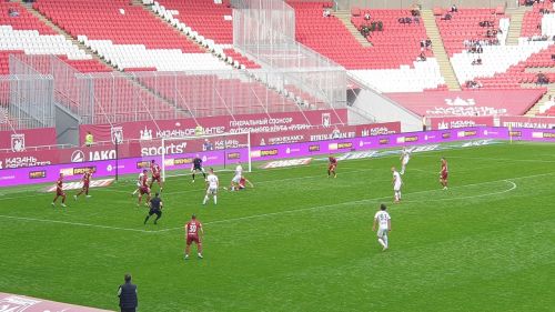 Футбол. «Рубин» сыграл вничью с «Локомотивом» в день 66-летия клуба