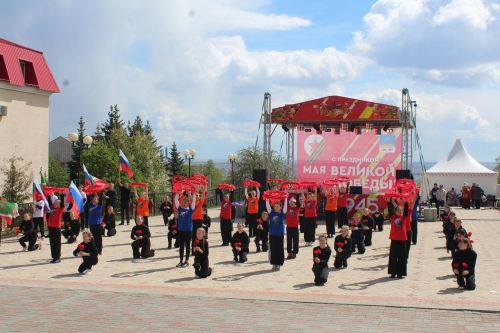 На Соборной площади г.Лаишево прошел концерт ко Дню Победы