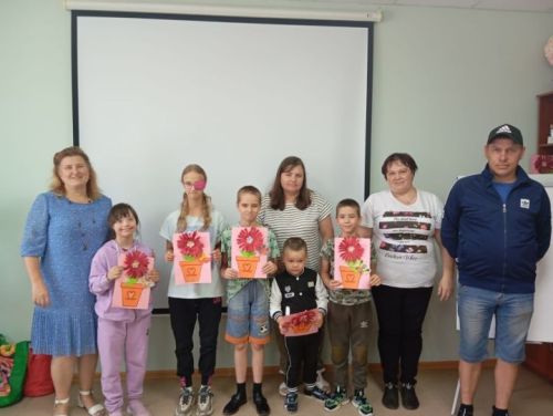 Лаешта Социаль хезмәтләр алучылар декоратив-кулланма иҗат белән шөгыльләнәләр