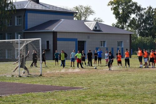 Спортивный учебный год в Лаишевском районе начался школьными соревнованиями по футболу