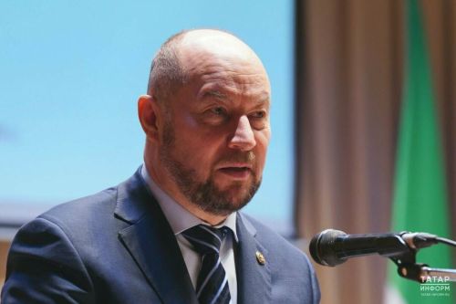 Асгат Сафаров поздравил представителей татарстанских СМИ с Днем российской печати