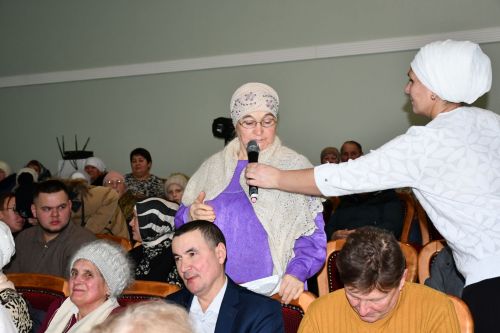 В Малоелгинском сельском поселении прошла встреча жителей с руководителями района