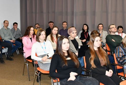 Министр цифрового развития Татарстана встретился с трудовым коллективом ICL