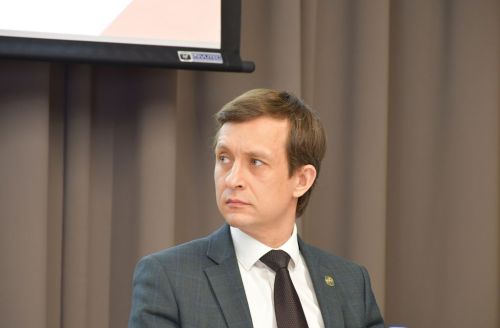 Министр цифрового развития Татарстана встретился с трудовым коллективом ICL