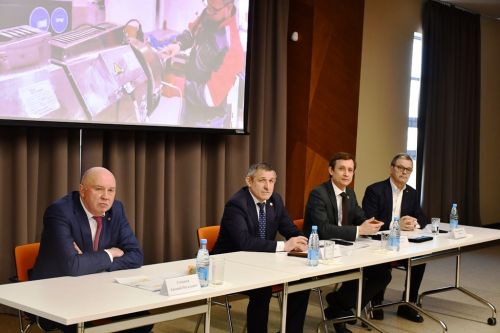 Министр цифрового развития Татарстана встретился с трудовым коллективом ICL