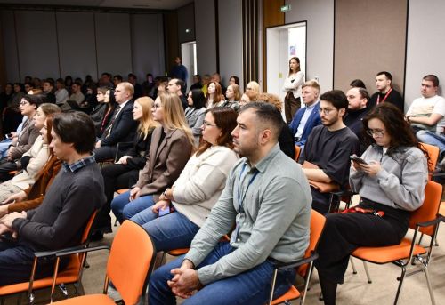 Министр цифрового развития Татарстана встретился с трудовым коллективом ICL