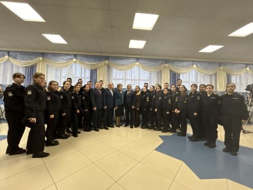В Лаишевском районе состоялось торжественное открытие выставки «Отец героя»