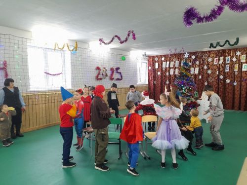 На новогодней елке в Лаишевском районе было не до скуки