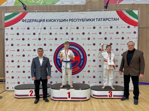 Каратисты Лаишевского района привезли домой целую россыпь медалей