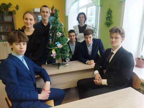Лаеш районында Яңа ел чыршысын футбол темасына бизәделәр