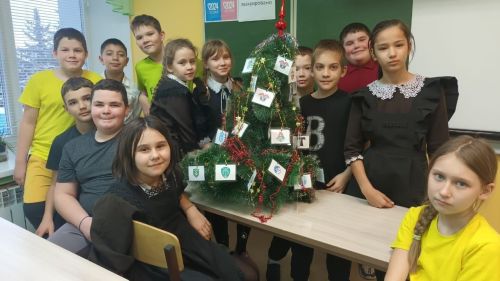 Лаеш районында Яңа ел чыршысын футбол темасына бизәделәр