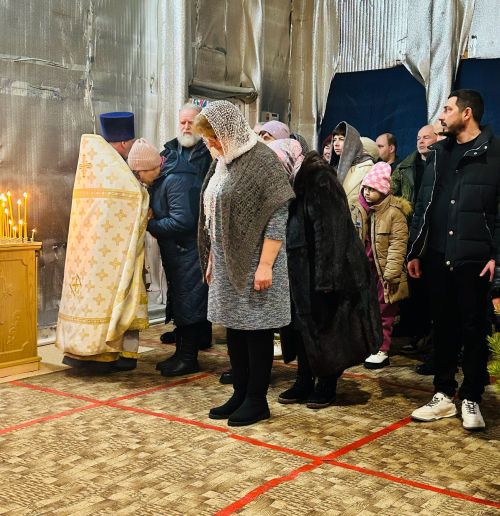 В храмах города Лаишево прошли праздничные службы
