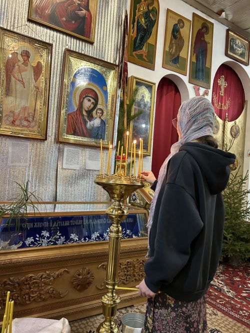 В храмах города Лаишево прошли праздничные службы