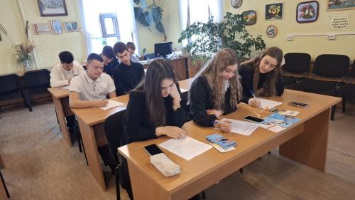 Мастер-класс «Лабиринты профессий» для подростков