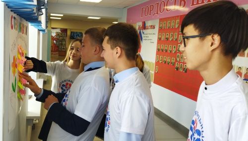 Лаишевские школьники приняли участие в акции «Стена добрых слов»
