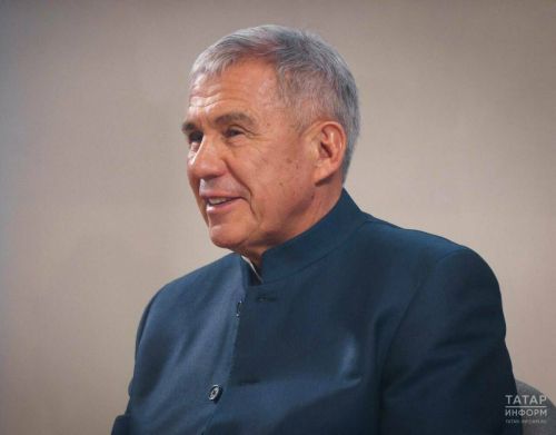 Раис Татарстана старшее поколение татарстанцев с Международным днём пожилых людей
