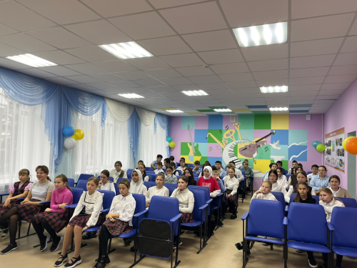 «Паспорта юным гражданам: в Среднедевятовской школе  вручили главный документ