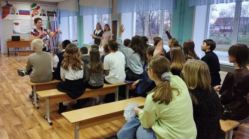 Первую четверть учебного года ученики Лаишевского района завершили «Осенним балом»