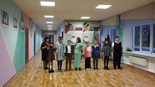 Первую четверть учебного года ученики Лаишевского района завершили «Осенним балом»