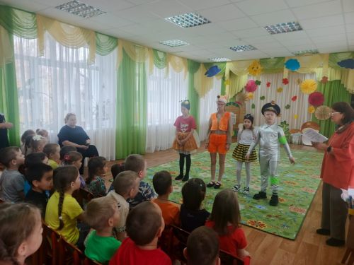 Юная писательница Диана Лезина рассказала детям о своем творчестве