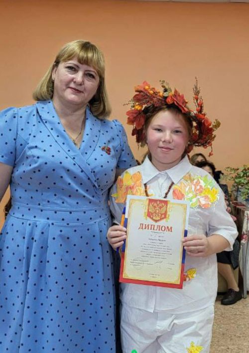 Детский поэтический конкурс «Золотая осень в гости к нам пришла» помогает раскрыться юным дарованиям