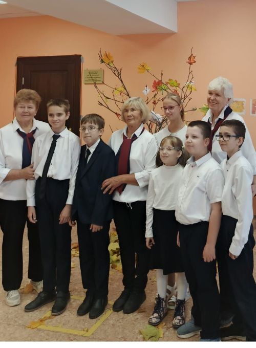 Детский поэтический конкурс «Золотая осень в гости к нам пришла» помогает раскрыться юным дарованиям