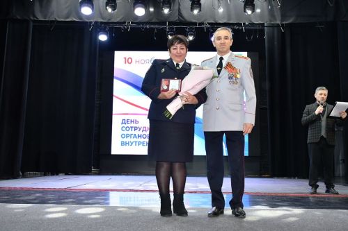 В День сотрудника органов внутренних дел наградили лучших