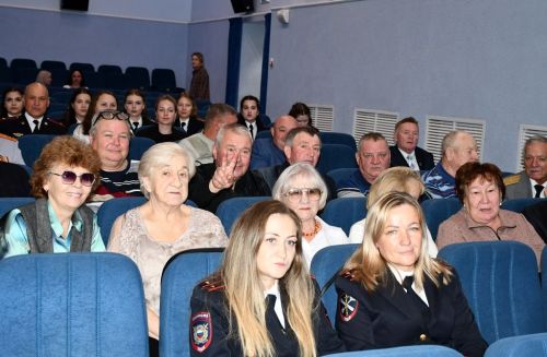 В День сотрудника органов внутренних дел наградили лучших