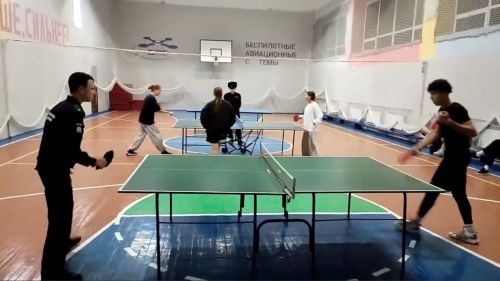 В Лаишевском технико-экономическом техникуме проходят соревнования по настольному теннису.