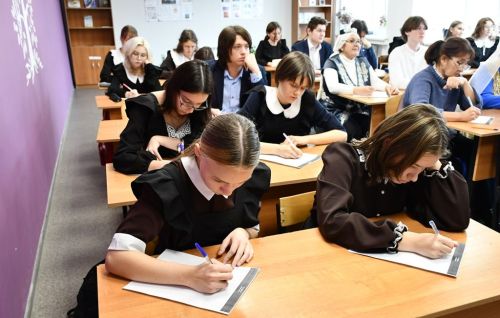 «Татарча диктант» писали взрослые и дети