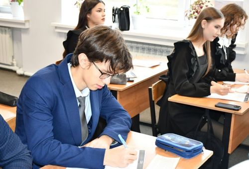 «Татарча диктант» писали взрослые и дети