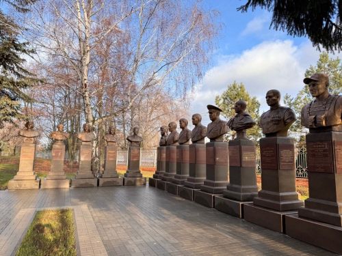 Для учеников Лаишевского района организовали экскурсию в танковое училище