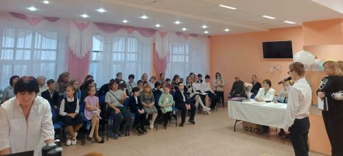 Поэтический праздник любви в честь Дня матери