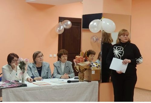 Поэтический праздник любви в честь Дня матери