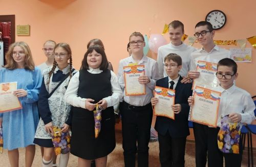 Поэтический праздник любви в честь Дня матери