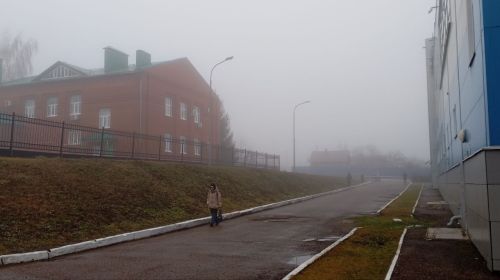 Лаишево накрыл густой туман