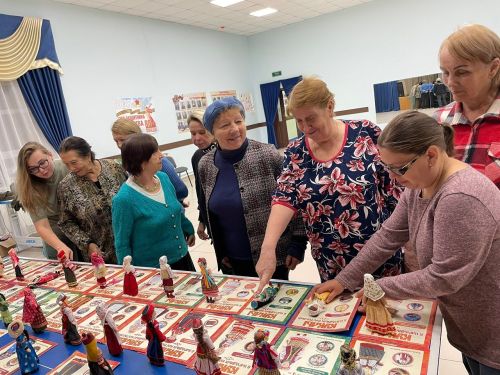 В День народного единства в Лаишевском районе провели выставку народных кукол
