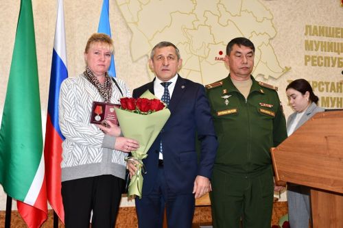 Государственные награды вручены семьям погибших участников СВО