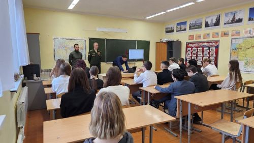 Кавалер ордена Мужества рассказал учащимся Лаишевского района о боевых подвигах