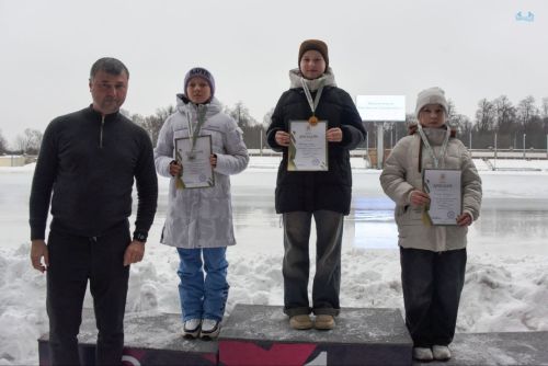 На пути к «Олимпийским надеждам»: лаишевские конькобежцы завоевали семь медалей в Казани